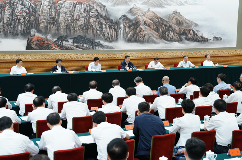　　7月5日，中共中央總書記、國家主席、中央軍委主席習近平在北京出席深化黨和國家機構改革總結會議并發(fā)表重要講話。新華社記者 王曄 攝
